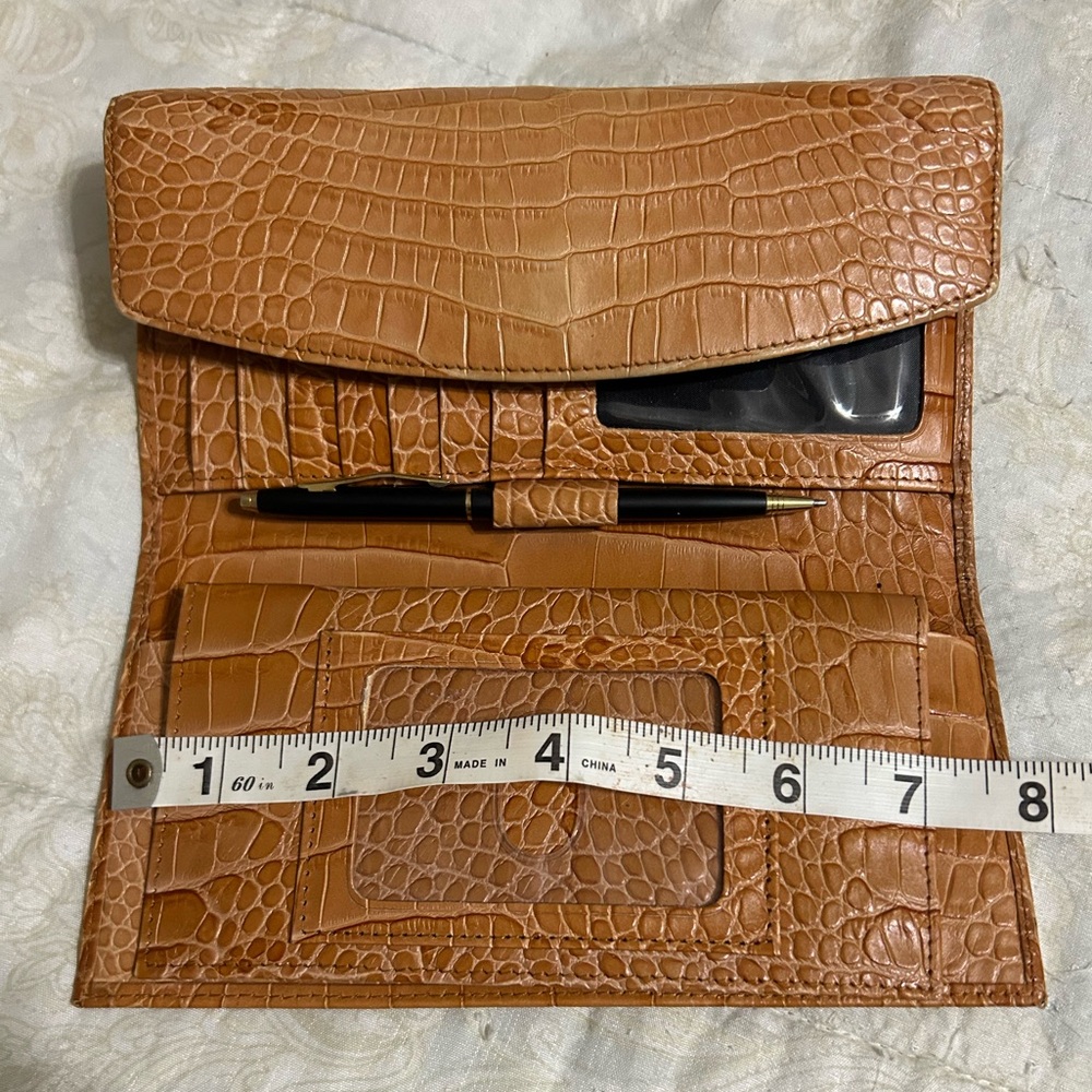 Brahmin Tote- Outlet - Picture 9 of 13